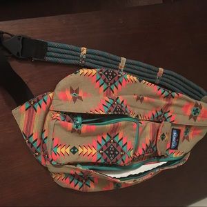 Kavu rope strap bag